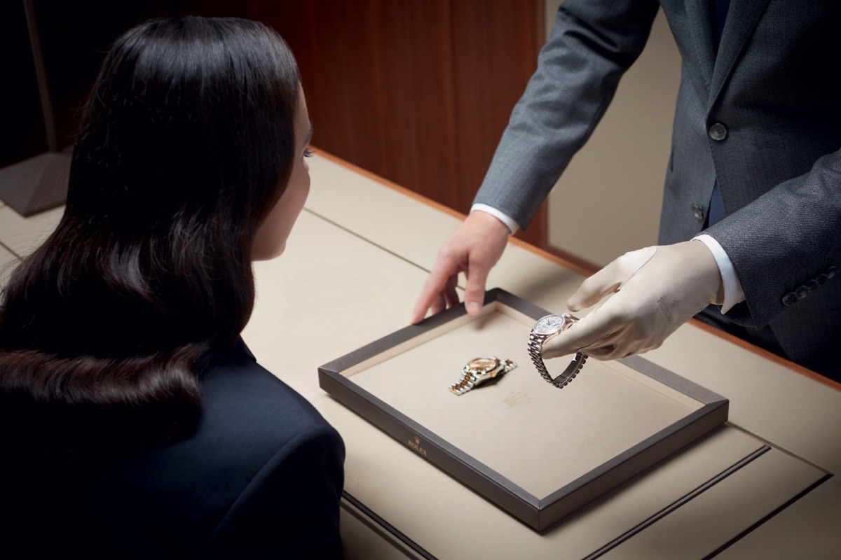 discover rolex message 7214 shoot shop geneva retail campaign client vendeur pub 25 03 2019 sm iso 01