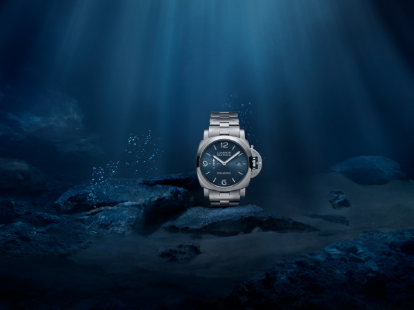 PAM03323 VISUAL ADV B