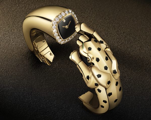The Panthère Jewellery watch in yellow gold brings the iconic panther to life