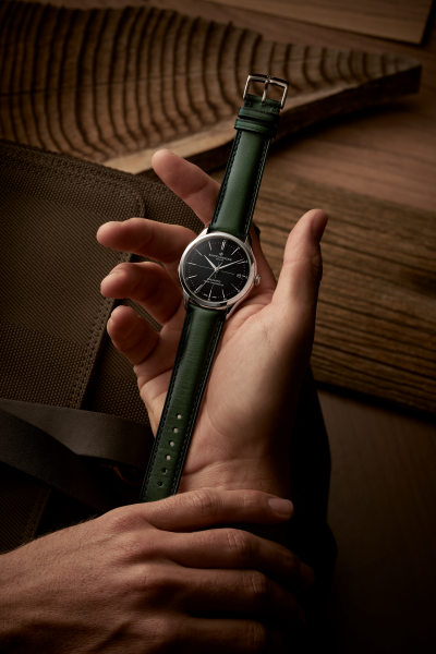 The Clifton Patina Line is also available with a black dial and a a green calfskin strap