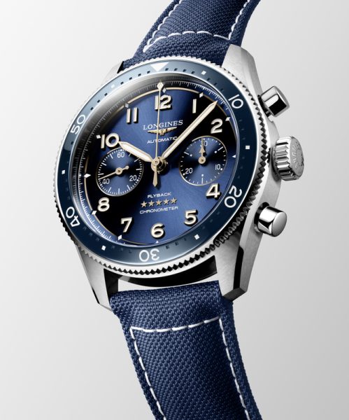 The blue dial model is also available with a blue fabric strap The blue dial model is also available with a blue fabric strap