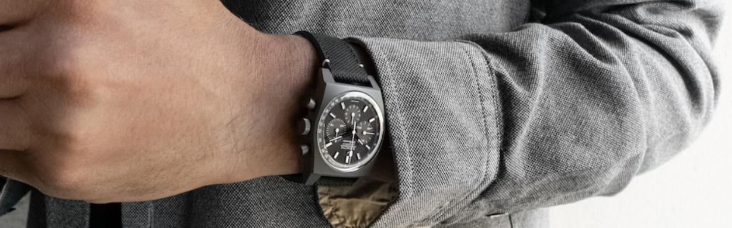 Zenith Chronomaster Revival El Primero Comes in Dark